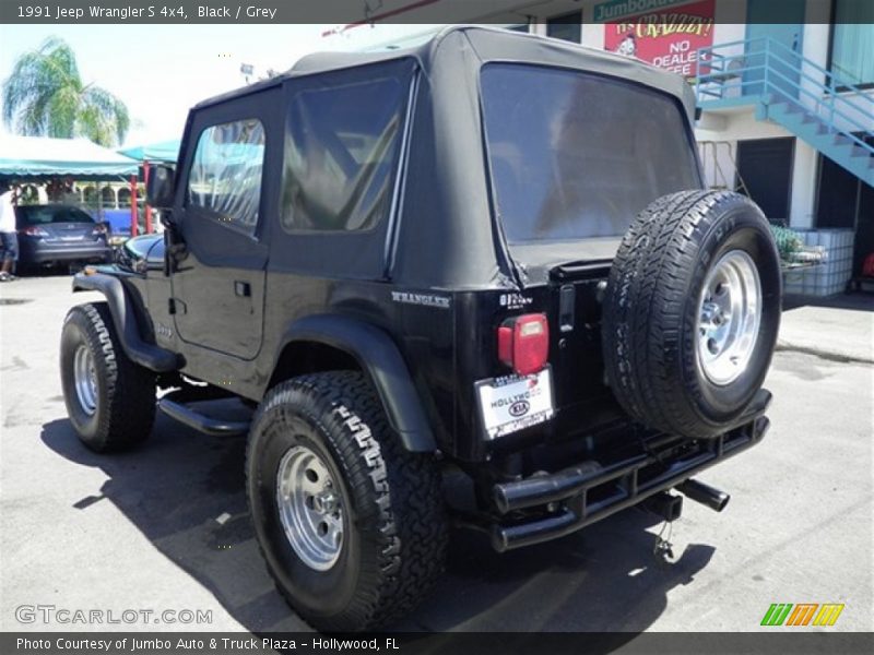 Black / Grey 1991 Jeep Wrangler S 4x4