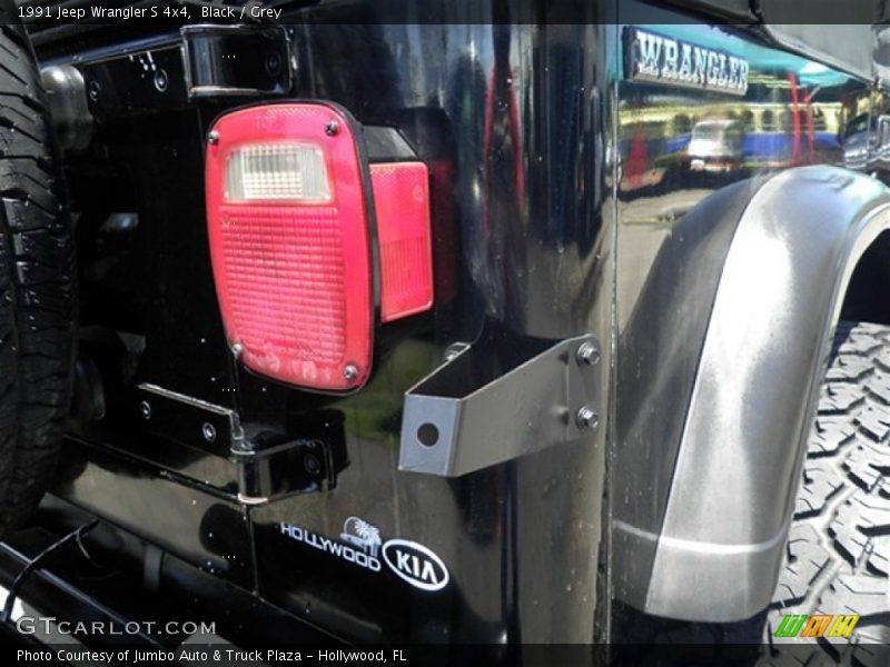 Black / Grey 1991 Jeep Wrangler S 4x4