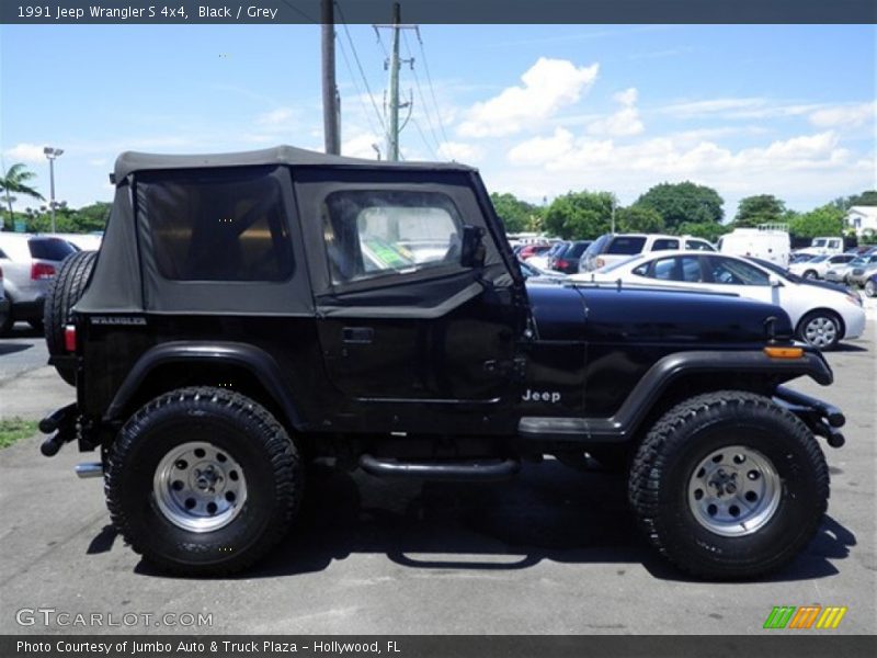 Black / Grey 1991 Jeep Wrangler S 4x4