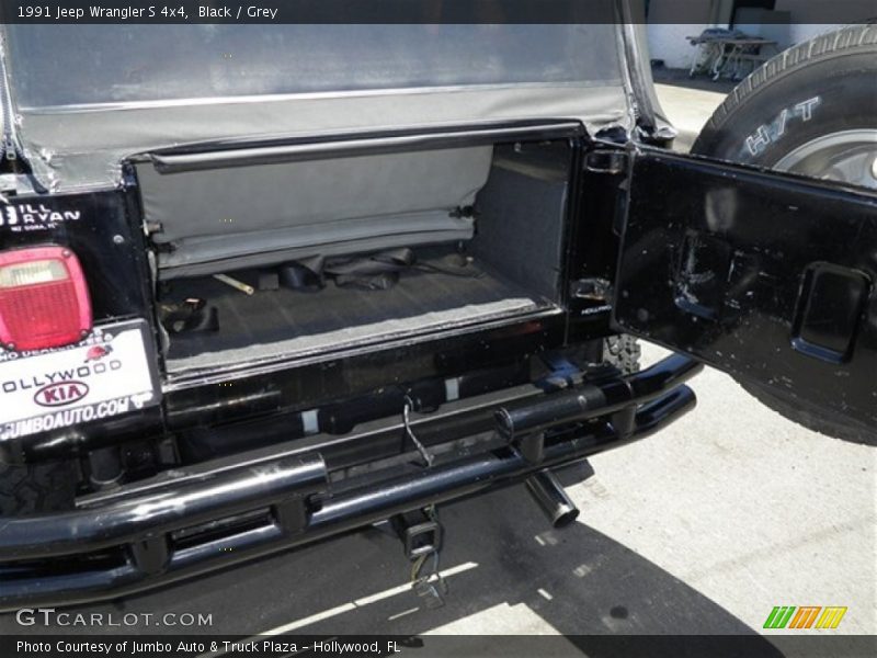 Black / Grey 1991 Jeep Wrangler S 4x4