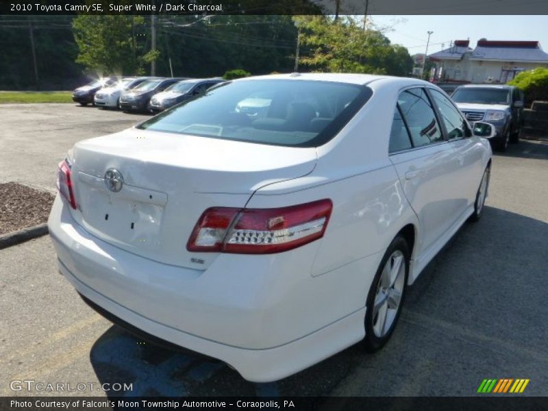Super White / Dark Charcoal 2010 Toyota Camry SE