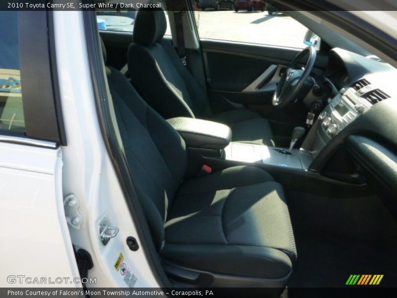 Super White / Dark Charcoal 2010 Toyota Camry SE