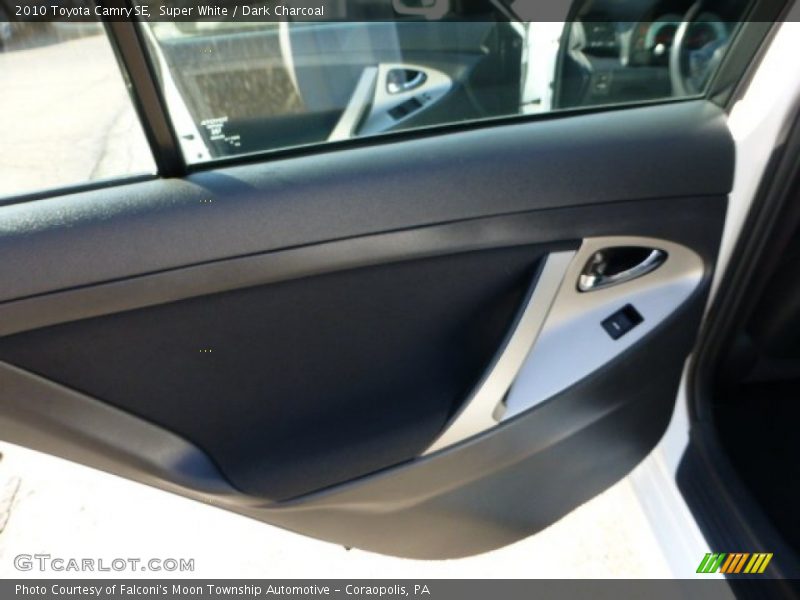 Super White / Dark Charcoal 2010 Toyota Camry SE