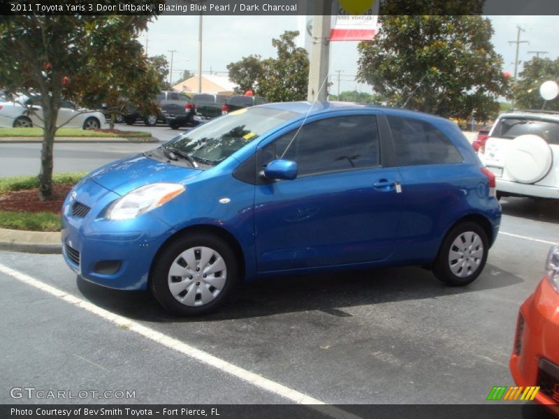 Blazing Blue Pearl / Dark Charcoal 2011 Toyota Yaris 3 Door Liftback