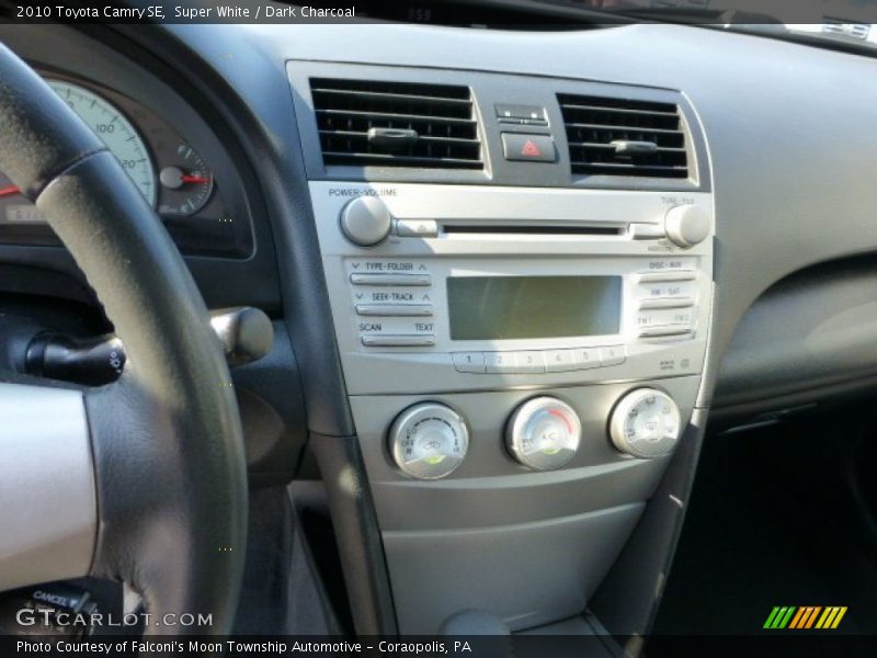 Super White / Dark Charcoal 2010 Toyota Camry SE