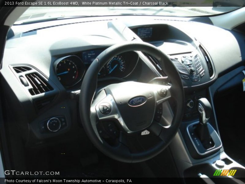 White Platinum Metallic Tri-Coat / Charcoal Black 2013 Ford Escape SE 1.6L EcoBoost 4WD