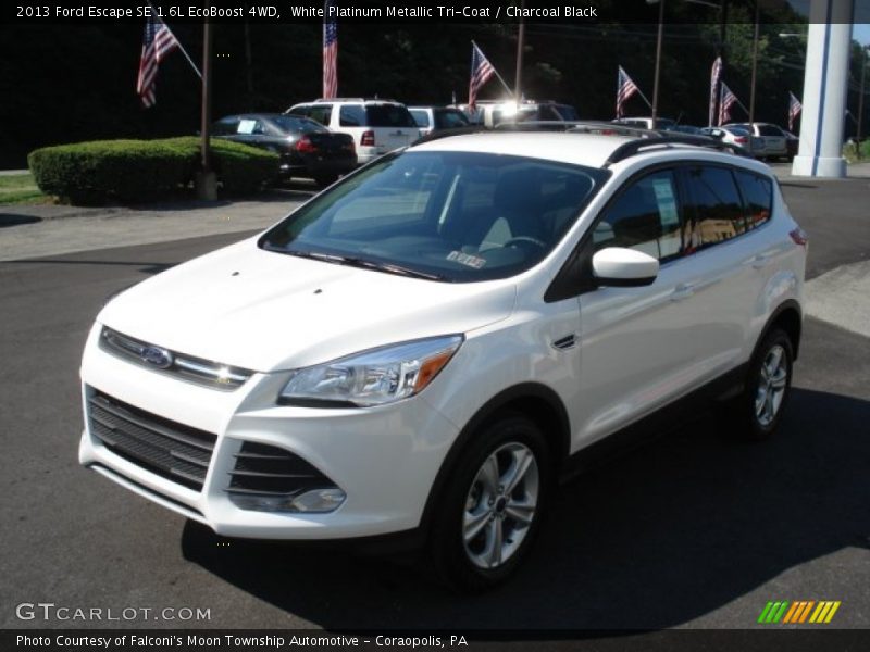 White Platinum Metallic Tri-Coat / Charcoal Black 2013 Ford Escape SE 1.6L EcoBoost 4WD