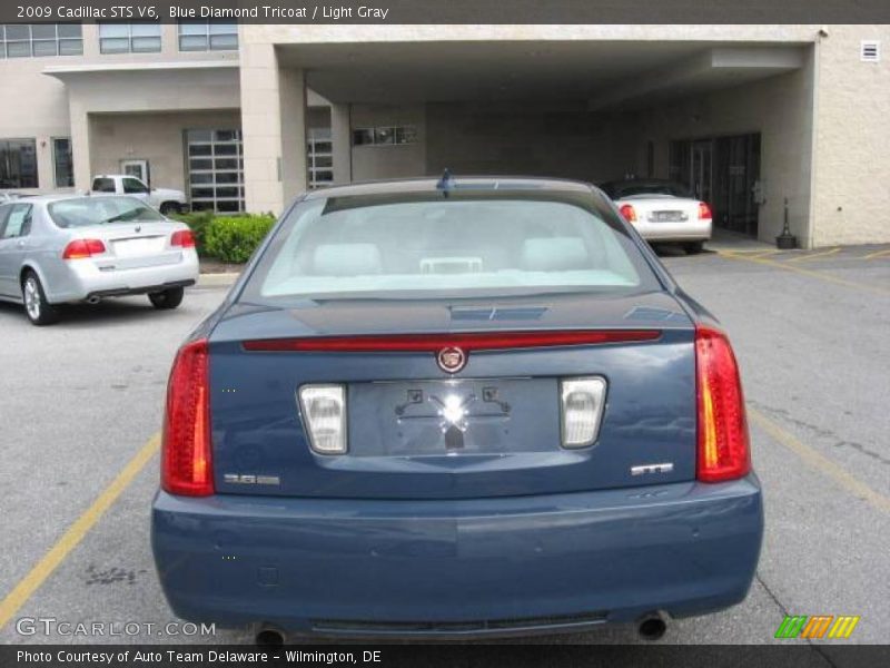 Blue Diamond Tricoat / Light Gray 2009 Cadillac STS V6