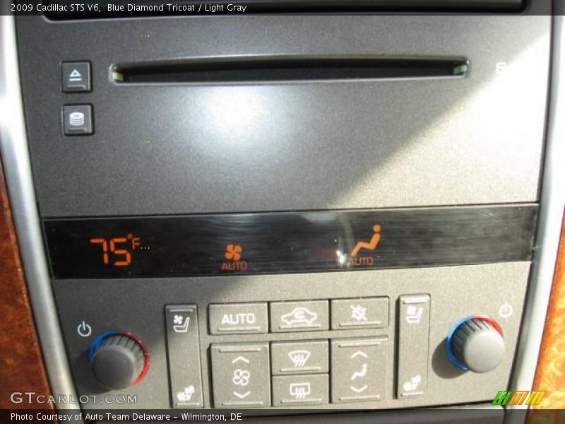 Blue Diamond Tricoat / Light Gray 2009 Cadillac STS V6