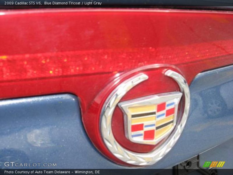 Blue Diamond Tricoat / Light Gray 2009 Cadillac STS V6