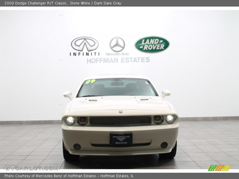 Stone White / Dark Slate Gray 2009 Dodge Challenger R/T Classic