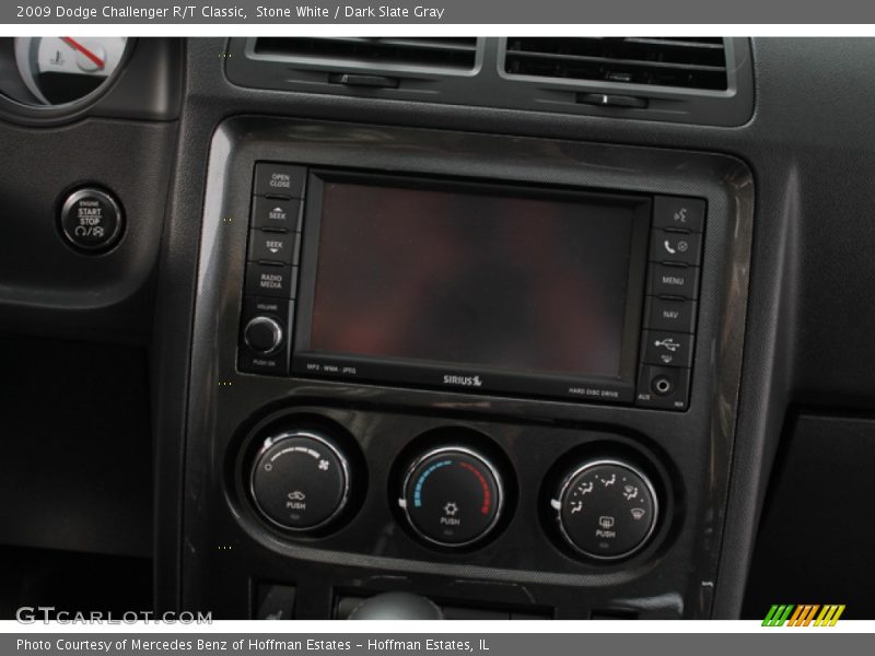 Stone White / Dark Slate Gray 2009 Dodge Challenger R/T Classic
