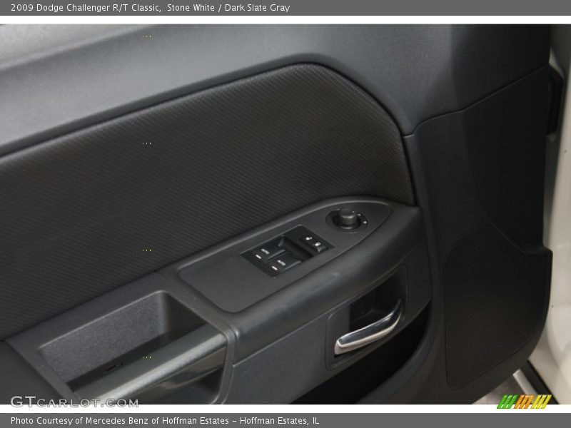 Stone White / Dark Slate Gray 2009 Dodge Challenger R/T Classic