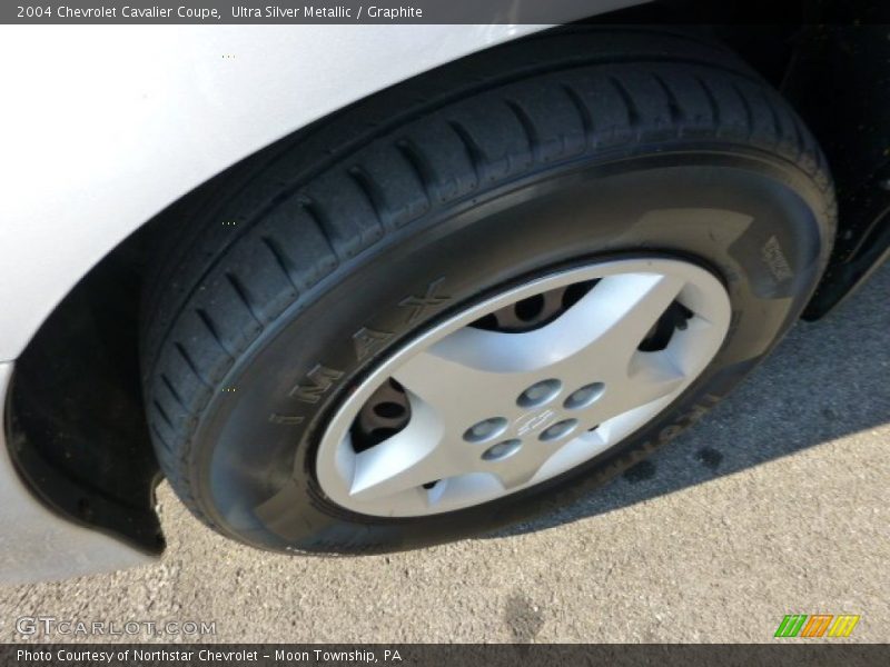 Ultra Silver Metallic / Graphite 2004 Chevrolet Cavalier Coupe