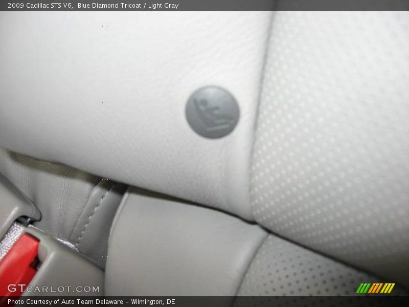 Blue Diamond Tricoat / Light Gray 2009 Cadillac STS V6