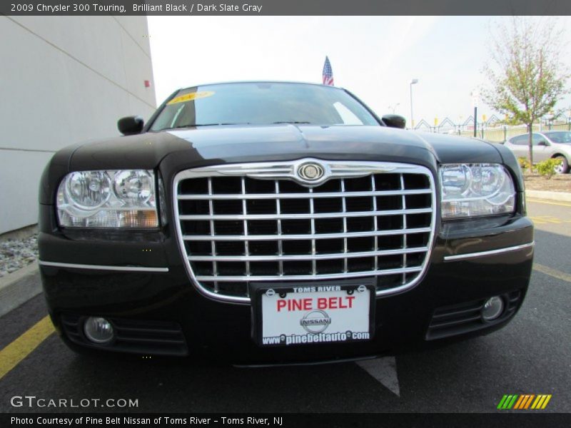 Brilliant Black / Dark Slate Gray 2009 Chrysler 300 Touring