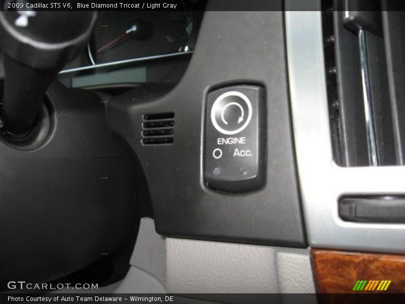 Blue Diamond Tricoat / Light Gray 2009 Cadillac STS V6