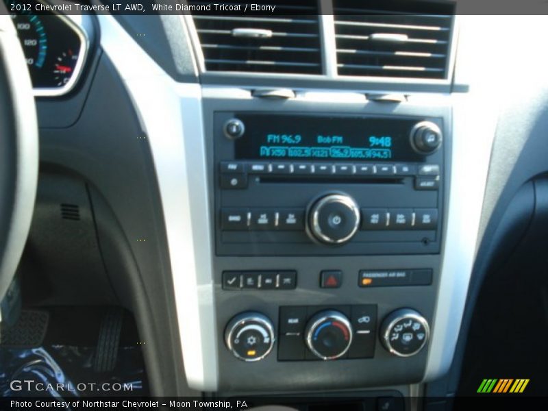 White Diamond Tricoat / Ebony 2012 Chevrolet Traverse LT AWD
