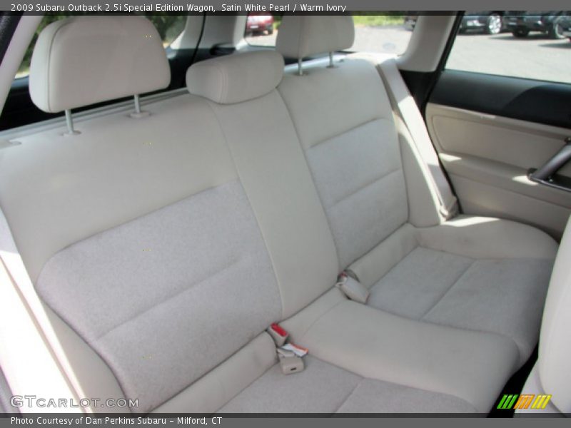 Satin White Pearl / Warm Ivory 2009 Subaru Outback 2.5i Special Edition Wagon