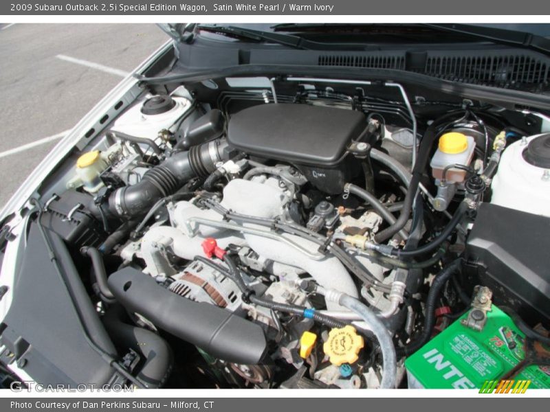 Satin White Pearl / Warm Ivory 2009 Subaru Outback 2.5i Special Edition Wagon