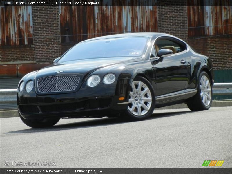 Front 3/4 View of 2005 Continental GT 