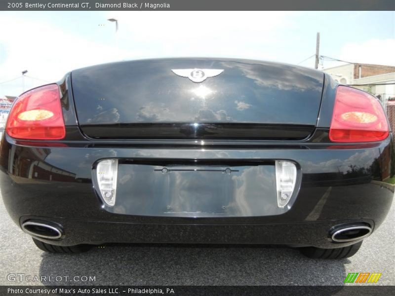 Exhaust of 2005 Continental GT 