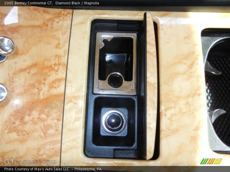 Diamond Black / Magnolia 2005 Bentley Continental GT
