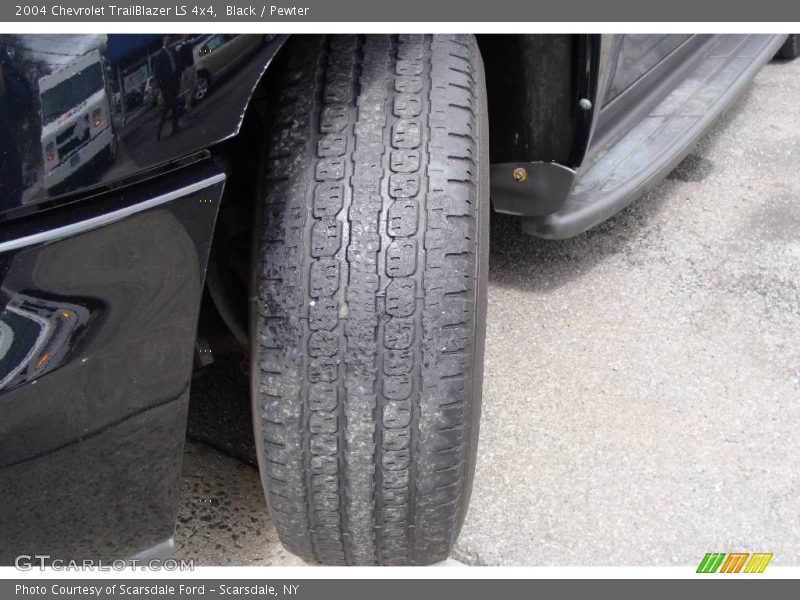 Black / Pewter 2004 Chevrolet TrailBlazer LS 4x4