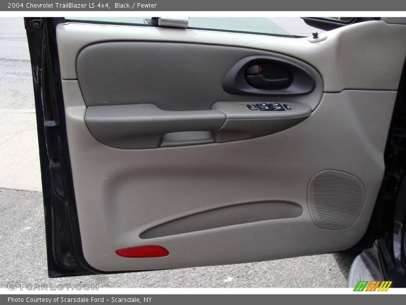 Black / Pewter 2004 Chevrolet TrailBlazer LS 4x4