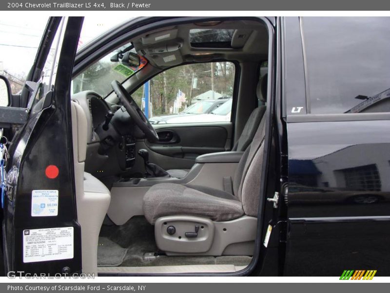 Black / Pewter 2004 Chevrolet TrailBlazer LS 4x4