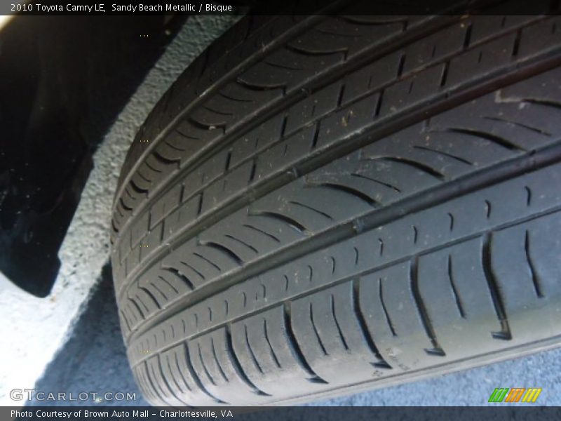 Sandy Beach Metallic / Bisque 2010 Toyota Camry LE