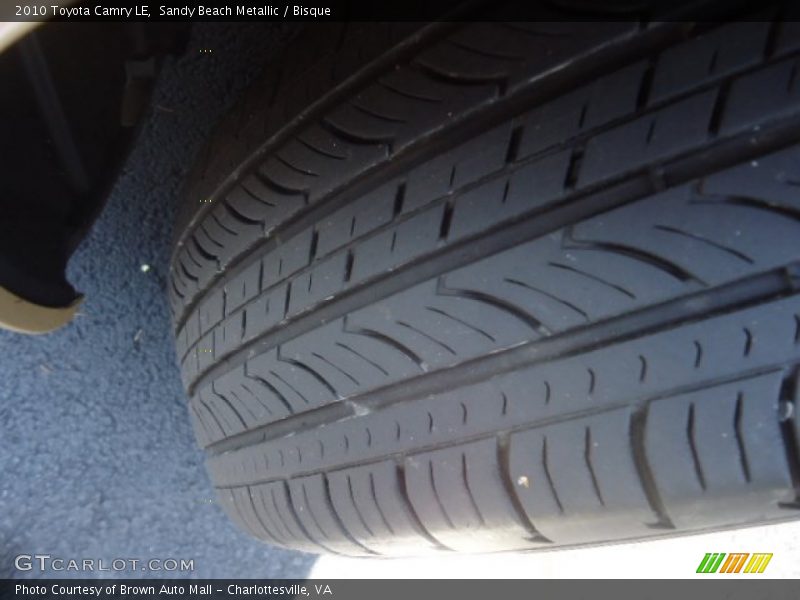 Sandy Beach Metallic / Bisque 2010 Toyota Camry LE