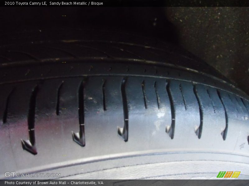 Sandy Beach Metallic / Bisque 2010 Toyota Camry LE