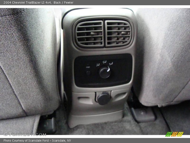 Black / Pewter 2004 Chevrolet TrailBlazer LS 4x4