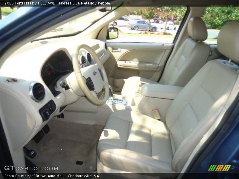 Front Seat of 2005 Freestyle SEL AWD