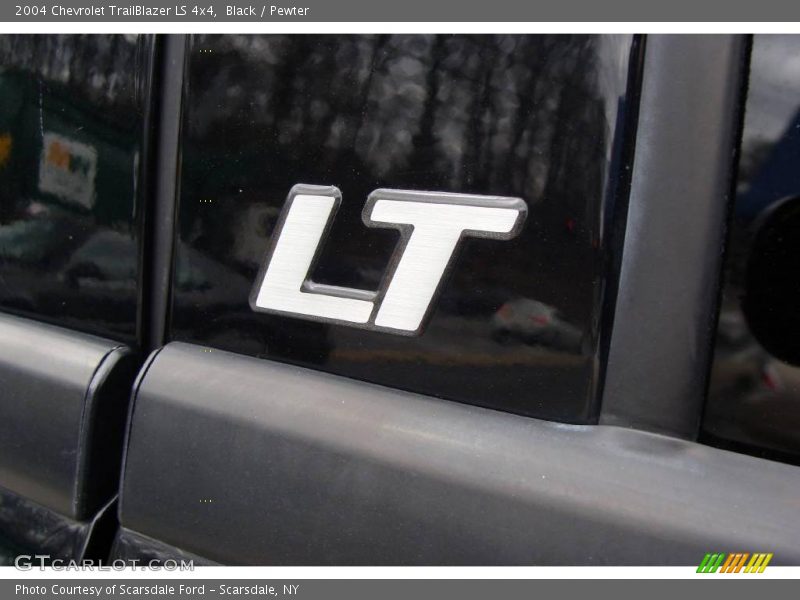 Black / Pewter 2004 Chevrolet TrailBlazer LS 4x4