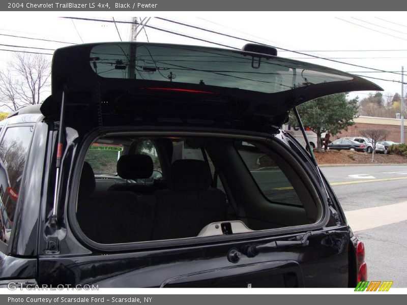 Black / Pewter 2004 Chevrolet TrailBlazer LS 4x4