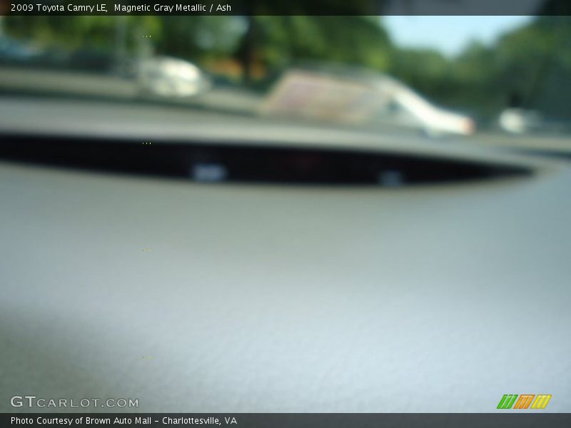 Magnetic Gray Metallic / Ash 2009 Toyota Camry LE