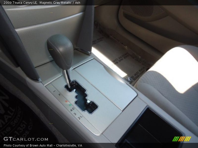 Magnetic Gray Metallic / Ash 2009 Toyota Camry LE
