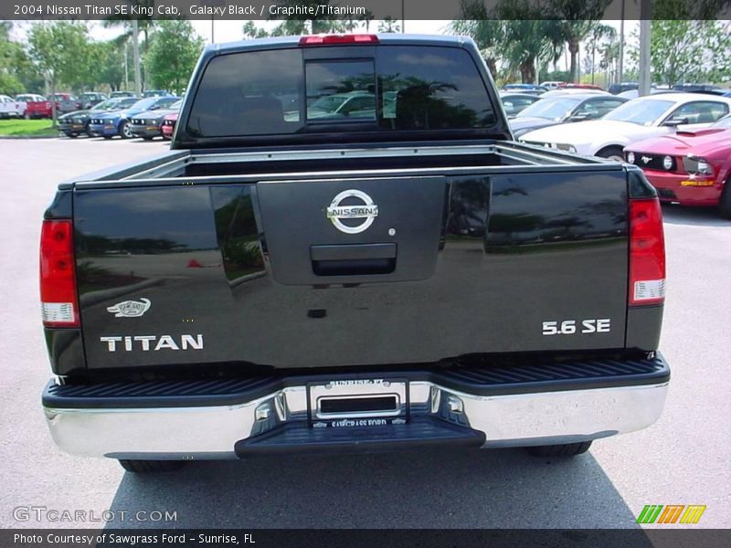 Galaxy Black / Graphite/Titanium 2004 Nissan Titan SE King Cab