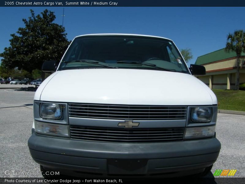 Summit White / Medium Gray 2005 Chevrolet Astro Cargo Van