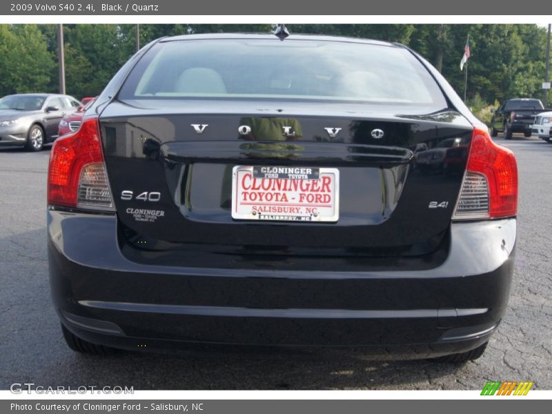 Black / Quartz 2009 Volvo S40 2.4i