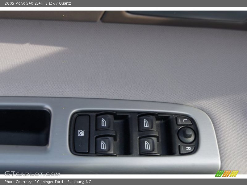 Black / Quartz 2009 Volvo S40 2.4i