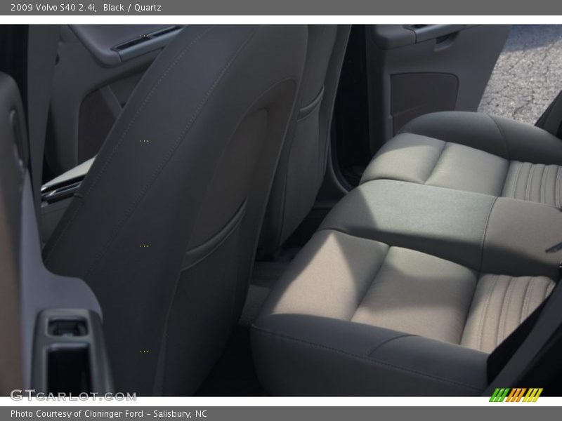 Black / Quartz 2009 Volvo S40 2.4i