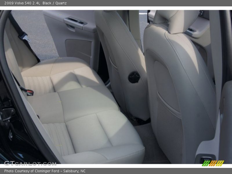 Black / Quartz 2009 Volvo S40 2.4i