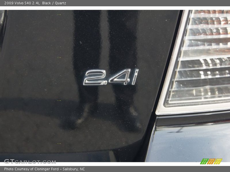 Black / Quartz 2009 Volvo S40 2.4i