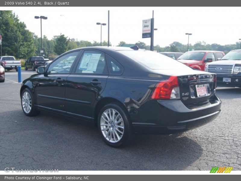 Black / Quartz 2009 Volvo S40 2.4i