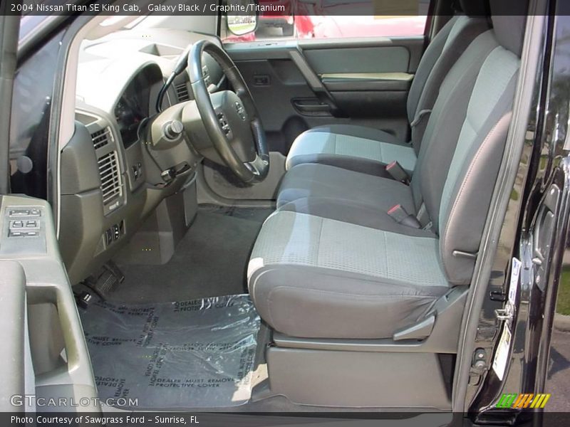 Galaxy Black / Graphite/Titanium 2004 Nissan Titan SE King Cab