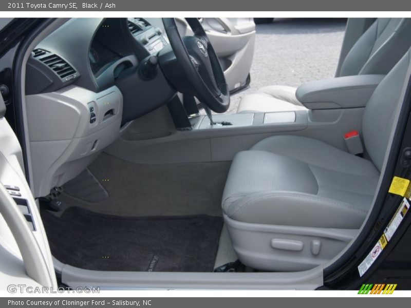 Black / Ash 2011 Toyota Camry SE