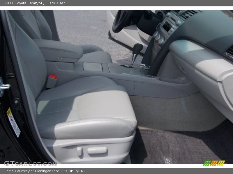 Black / Ash 2011 Toyota Camry SE